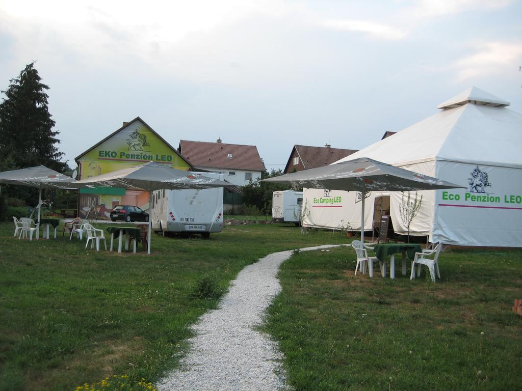 Eko Penzion Leo Dudince Bagian luar foto
